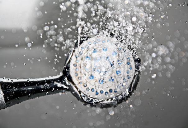 Cleaning a shower head