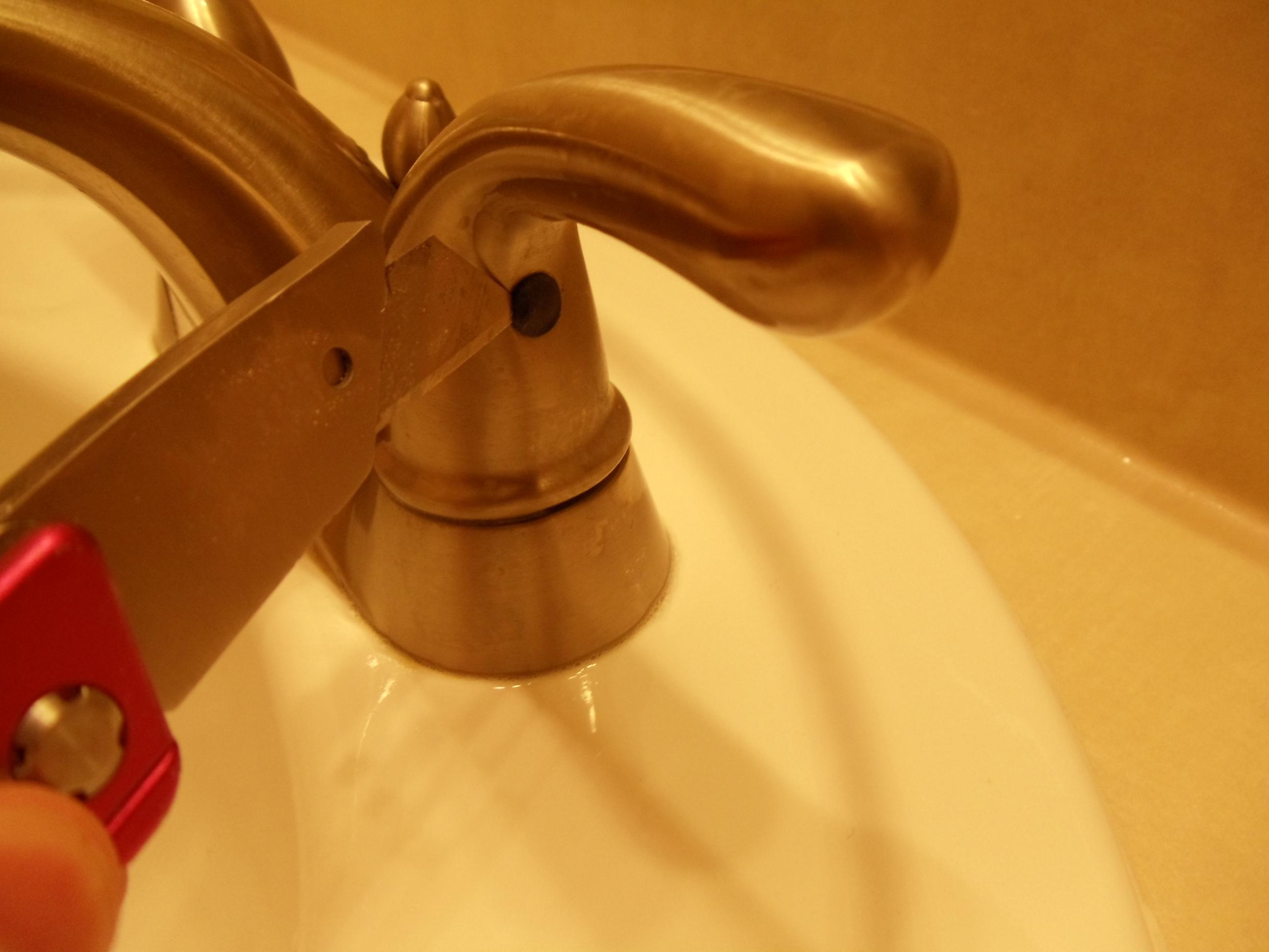 How to Fix a Leaking Glacier Bay Bathroom Sink Faucet ...